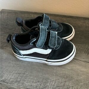 black old skool vans
